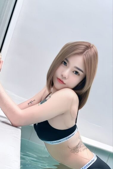 Escort Gallery Image