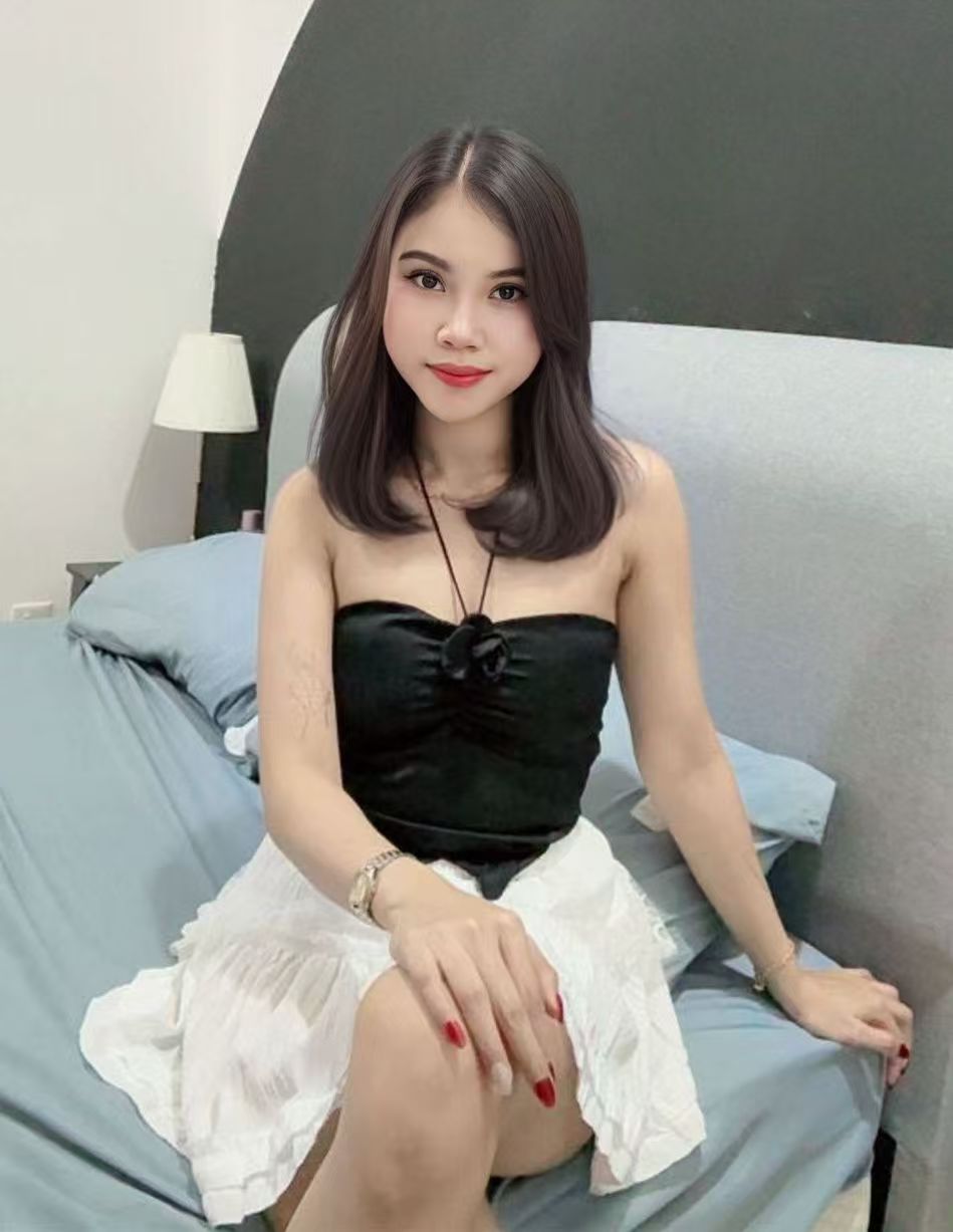 Escort Gallery Image