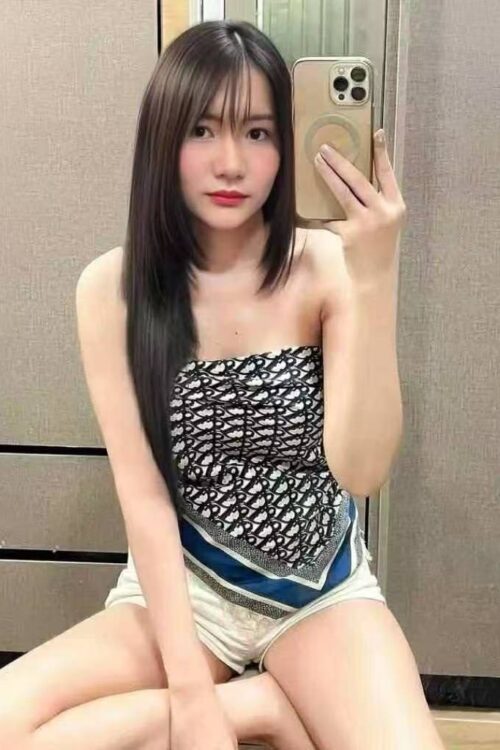 Escort Gallery Image