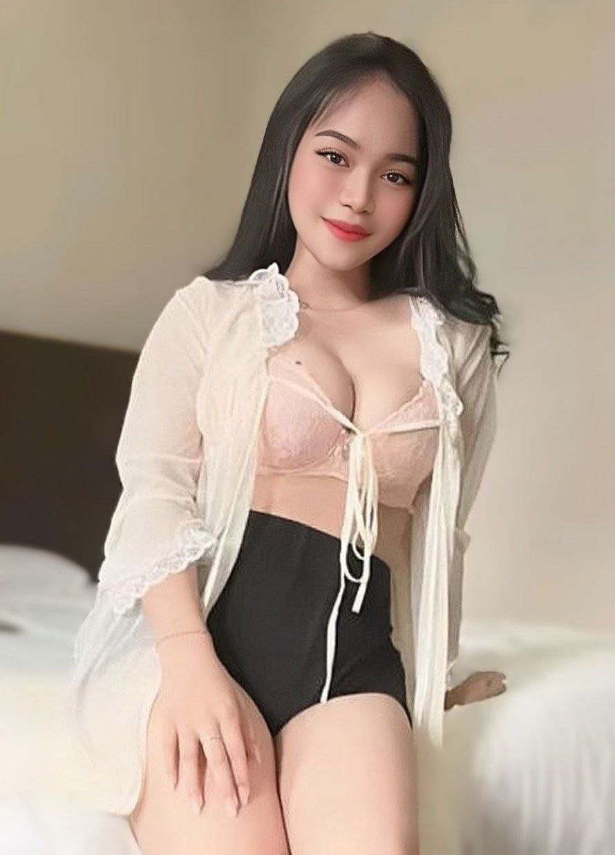 Escort Gallery Image