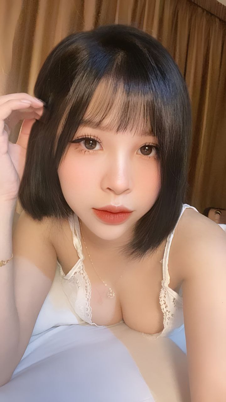 Escort Gallery Image