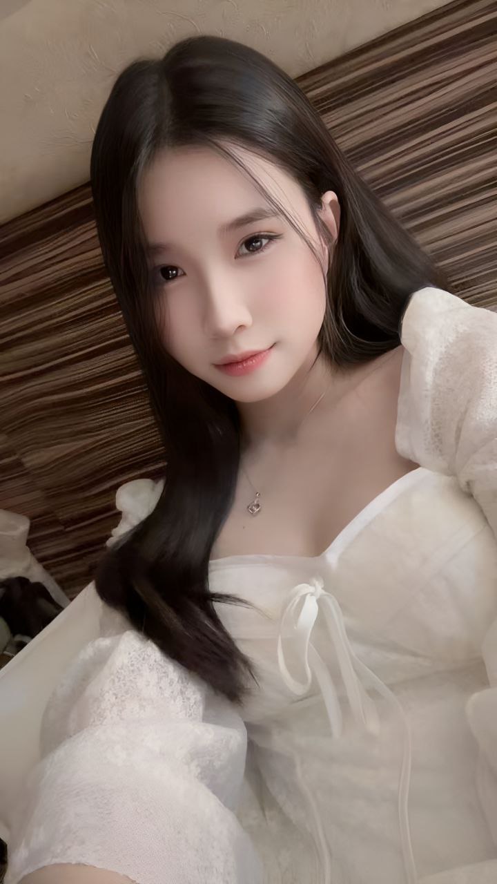 Escort Gallery Image