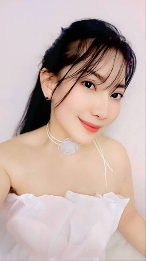 Escort Gallery Image