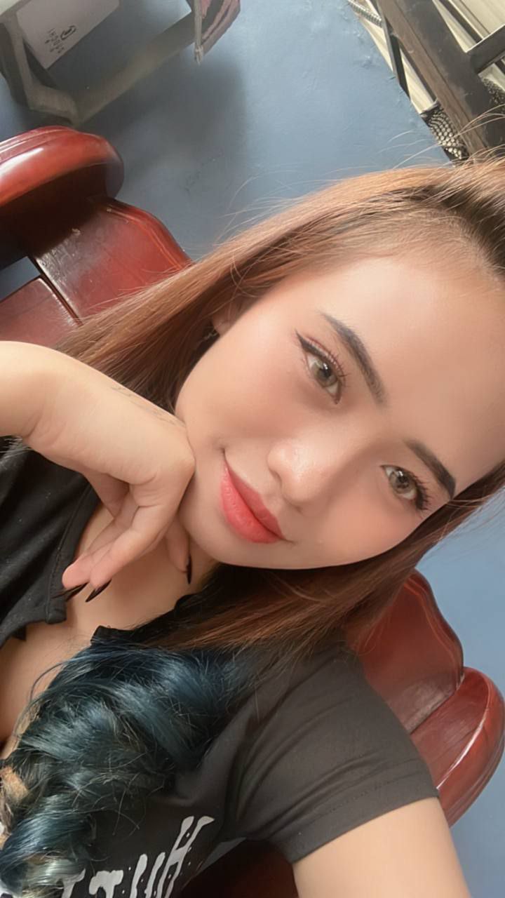 Escort Gallery Image