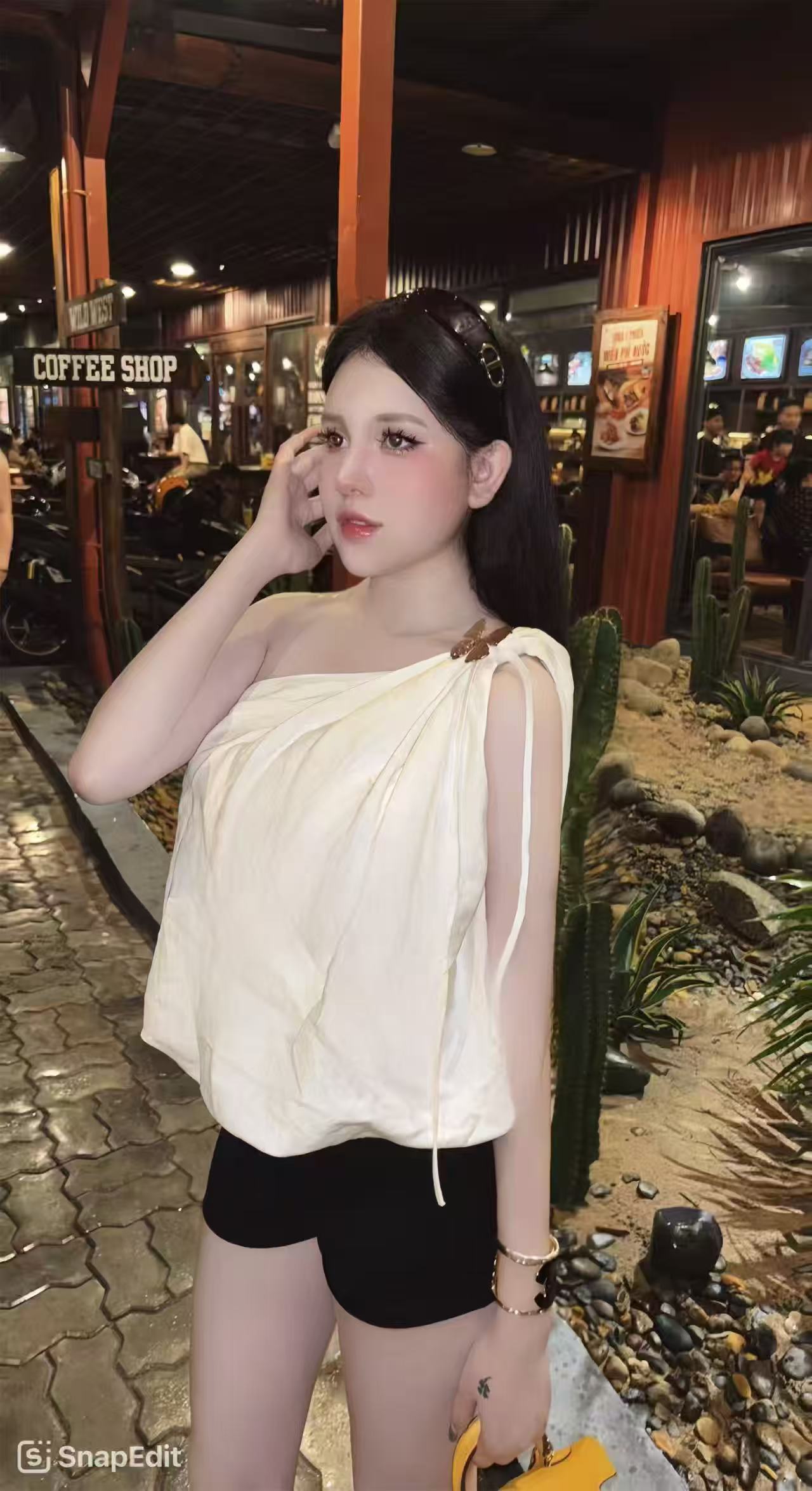 Escort Gallery Image