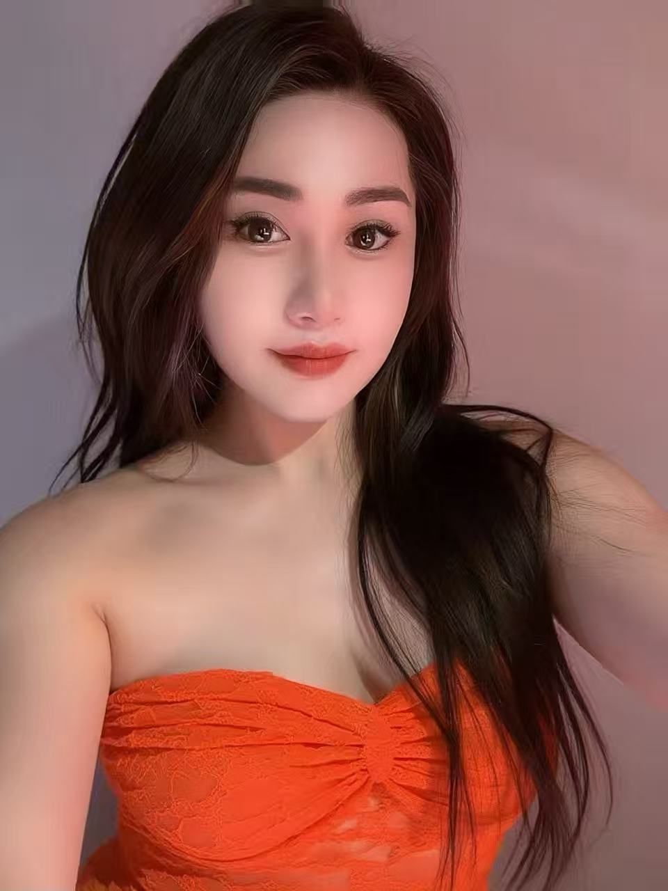 Escort Gallery Image