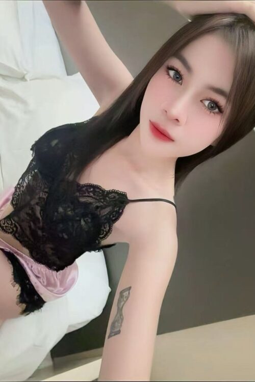 Escort Gallery Image