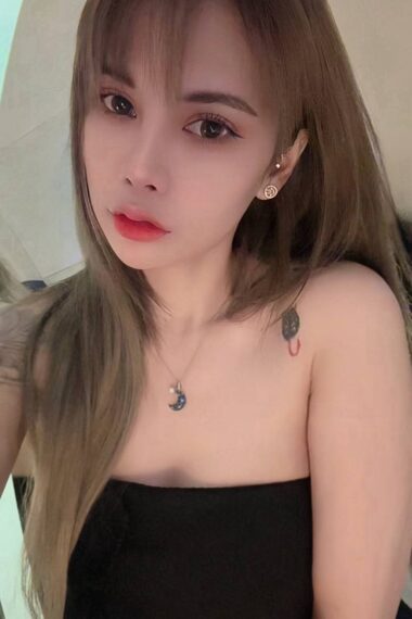 Escort Gallery Image