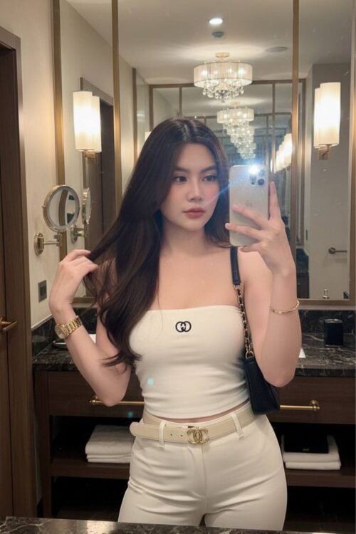 Escort Gallery Image