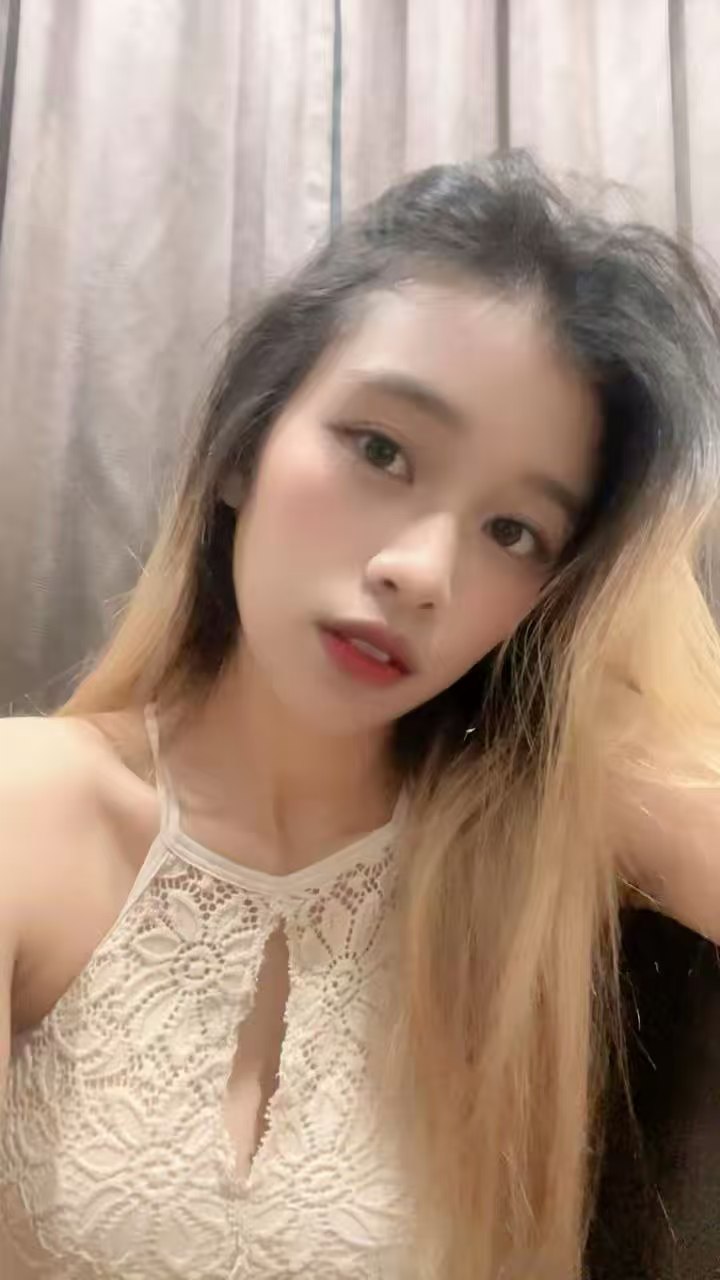 Escort Gallery Image