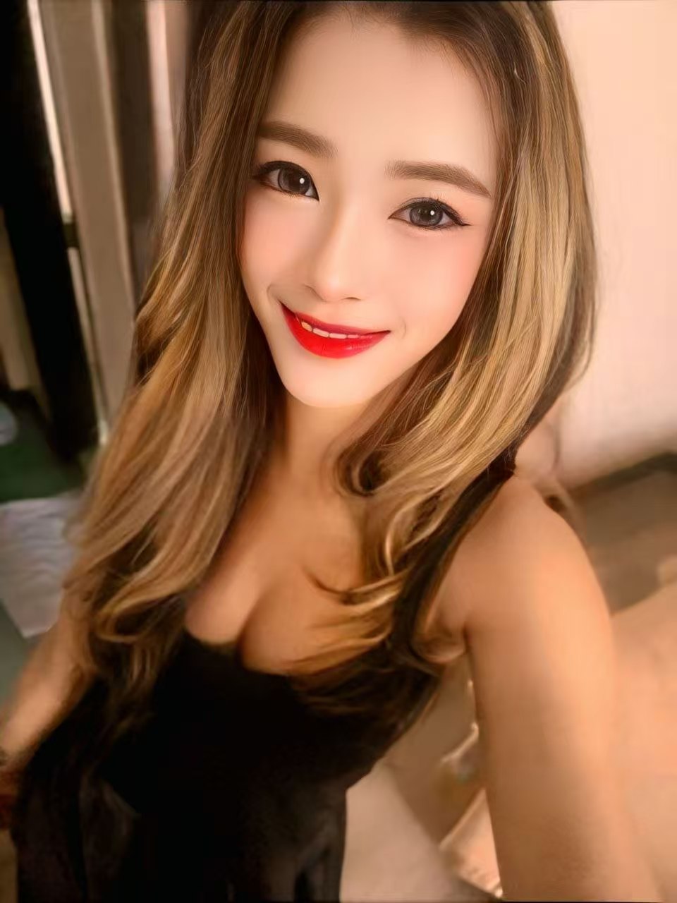 Escort Gallery Image