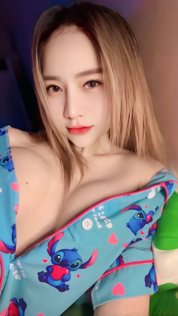 Escort Gallery Image