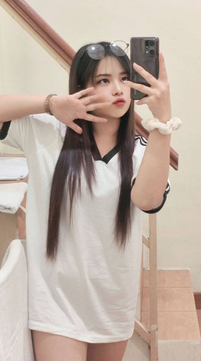 Escort Gallery Image