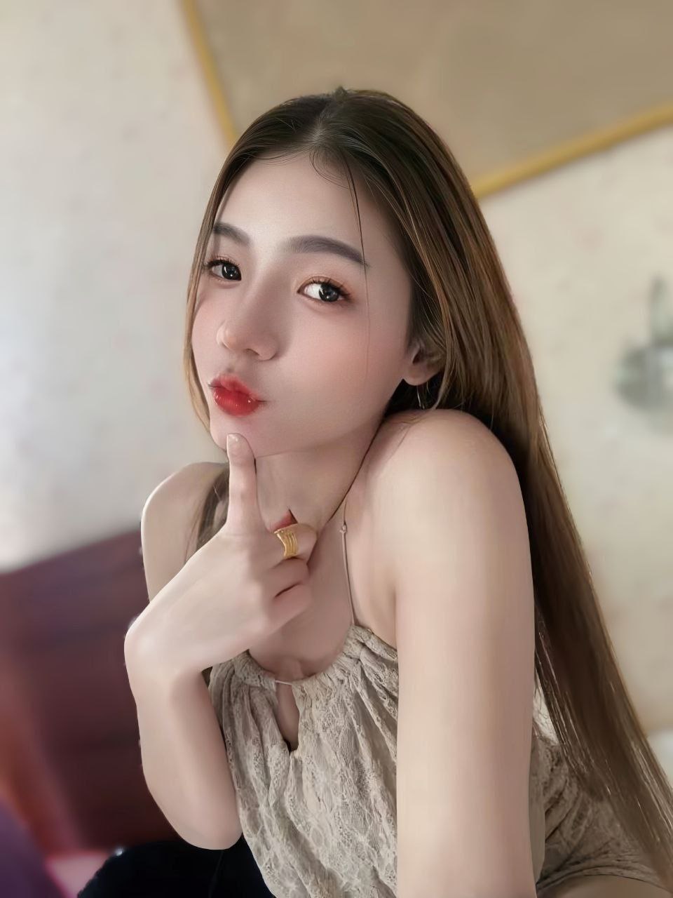 Escort Gallery Image