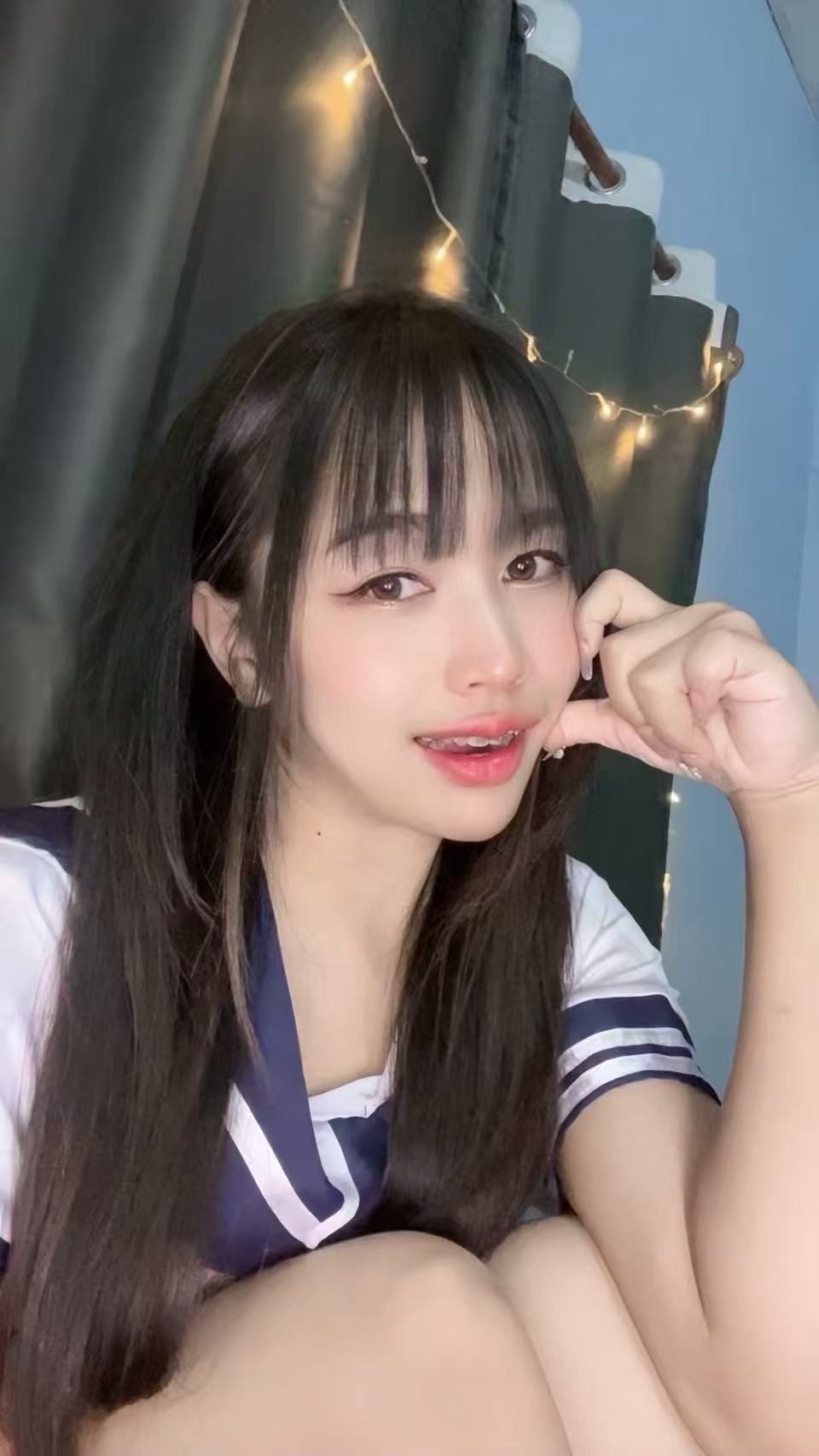 Escort Gallery Image