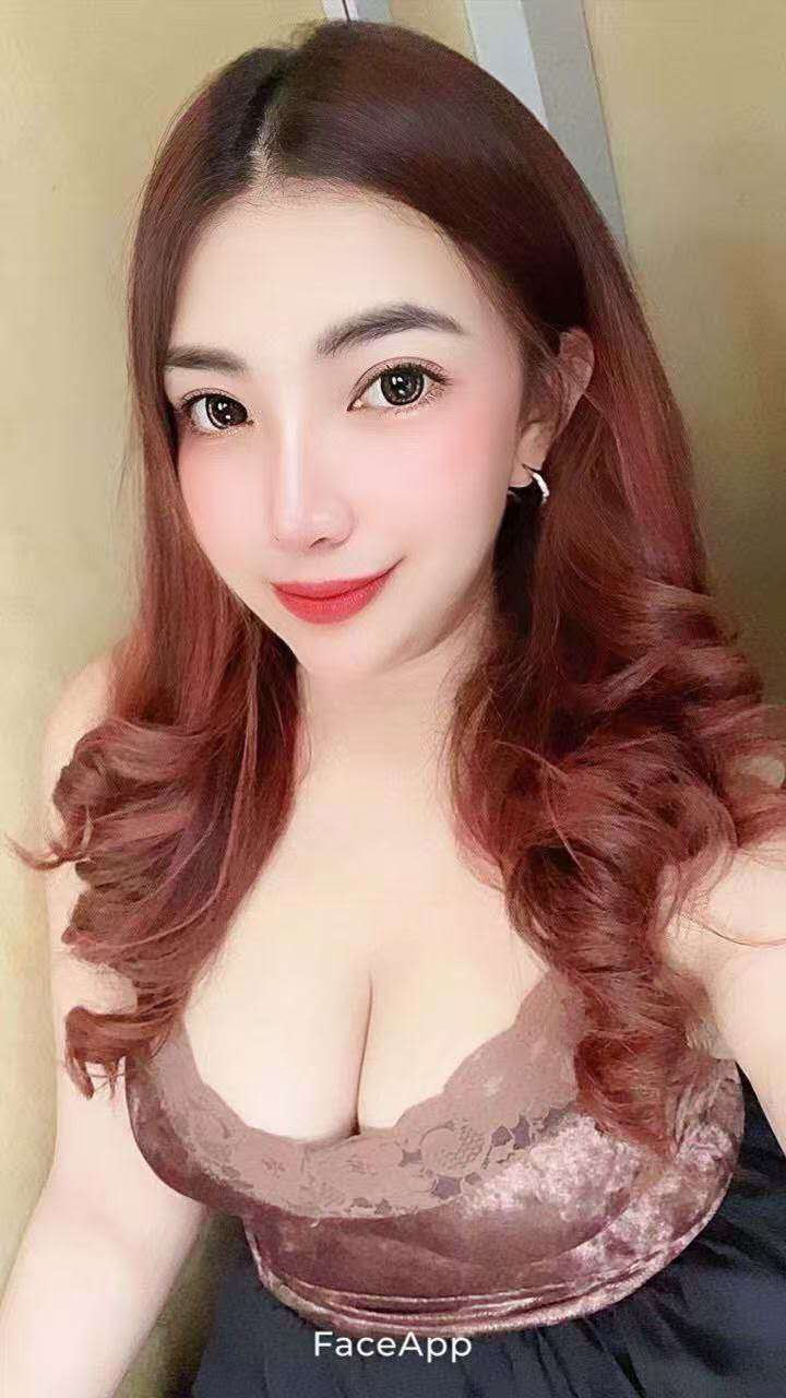 Escort Gallery Image