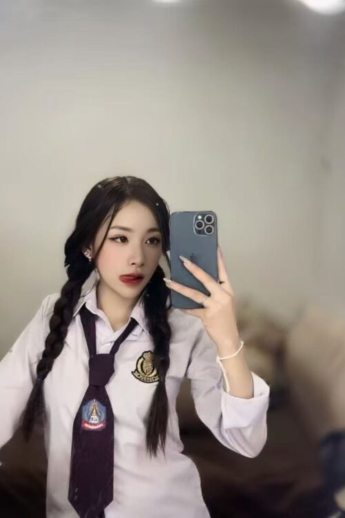 Escort Gallery Image