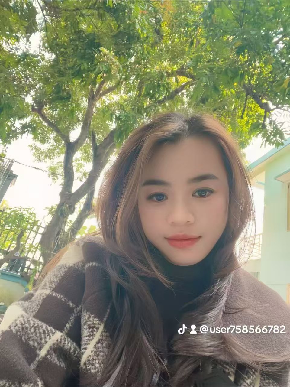 Escort Gallery Image