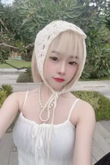 Escort Gallery Image