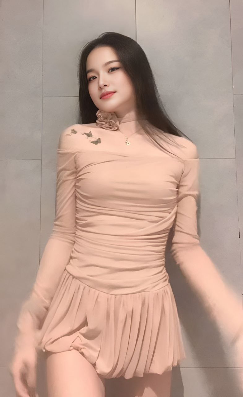 Escort Gallery Image