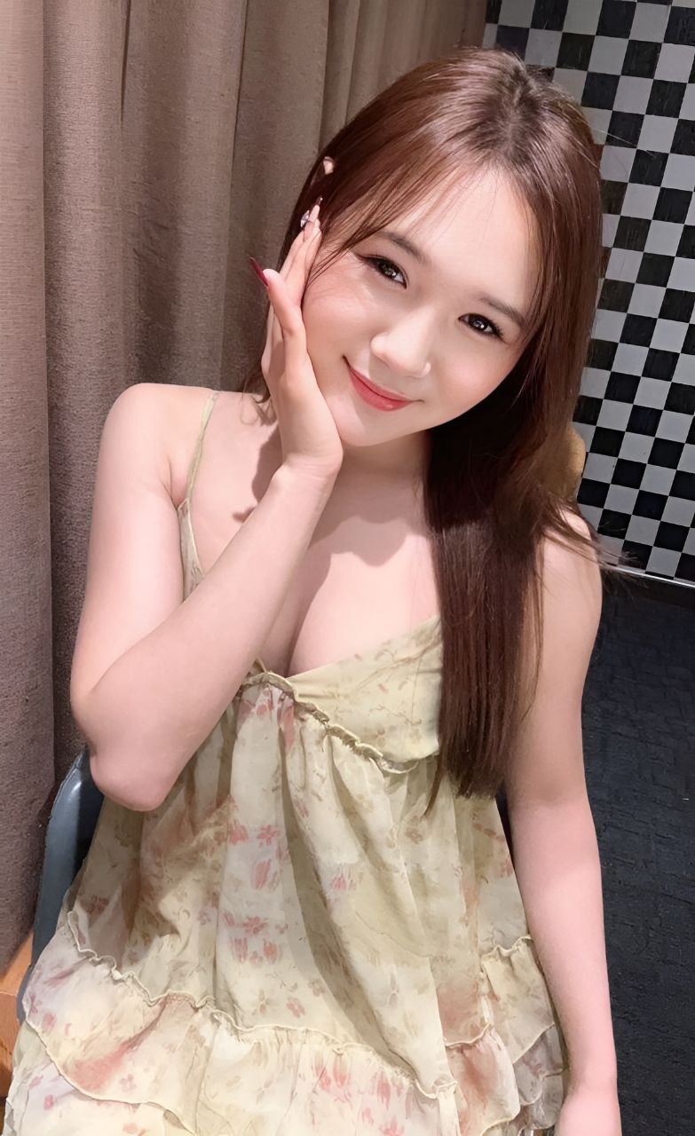 Escort Gallery Image