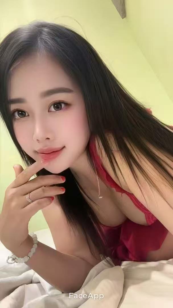 Escort Gallery Image