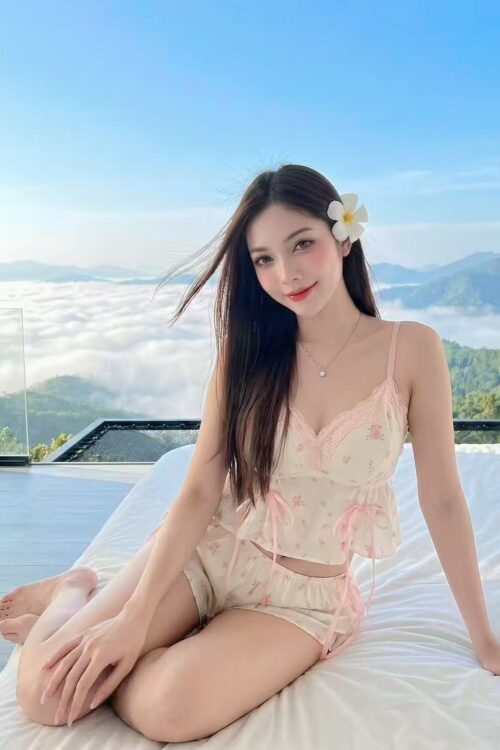 Escort Gallery Image