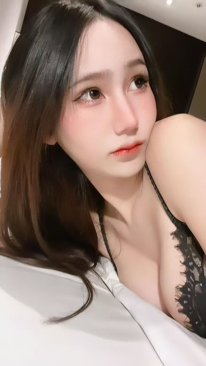 Escort Gallery Image