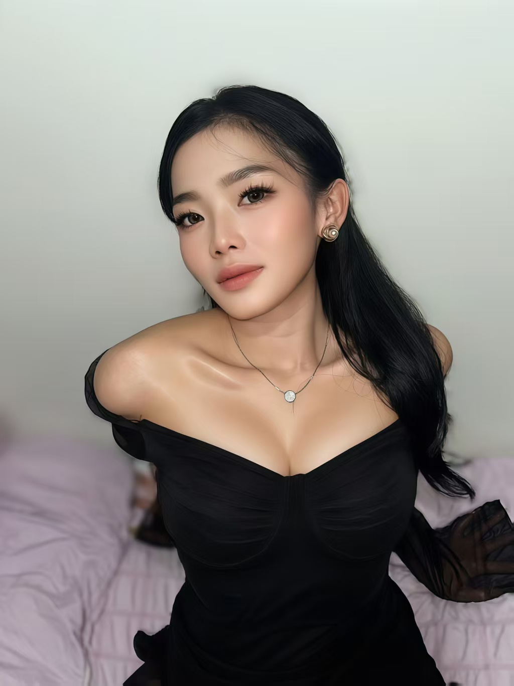 Escort Gallery Image