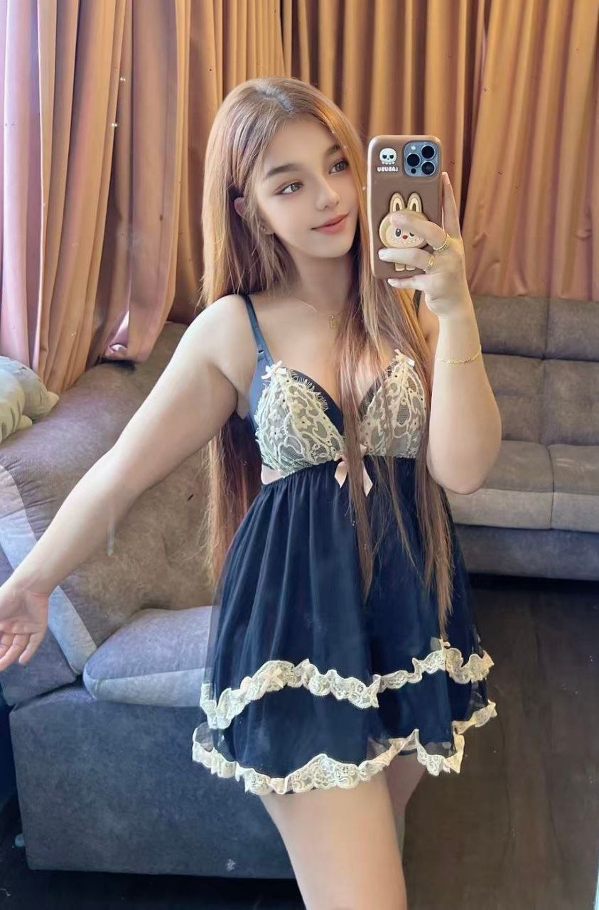 Escort Gallery Image