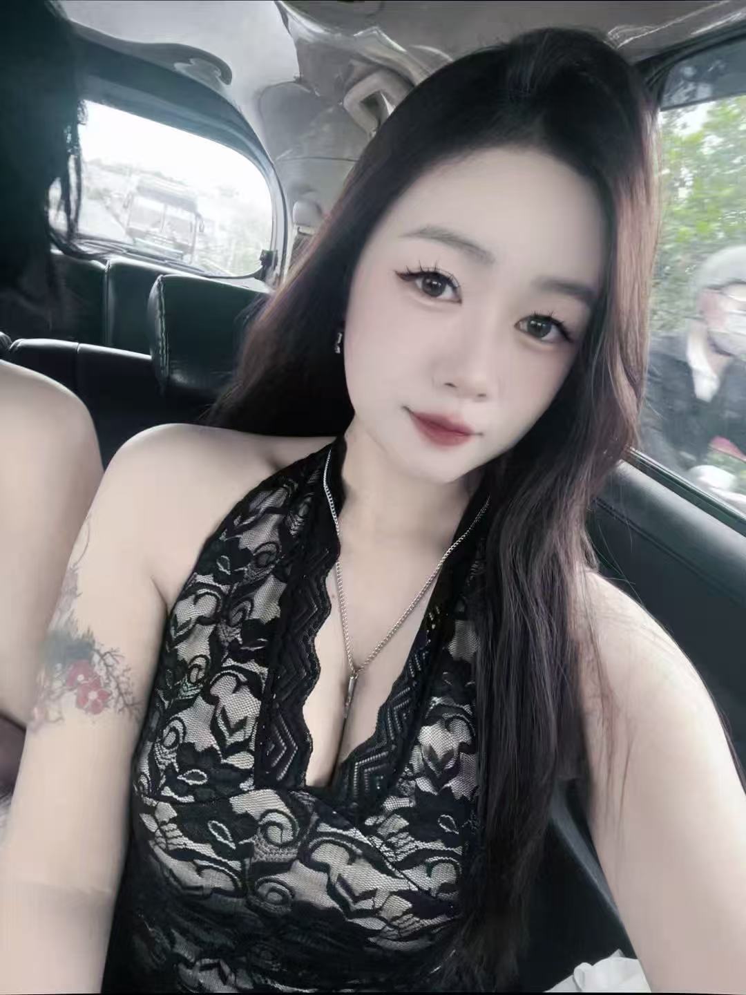 Escort Gallery Image