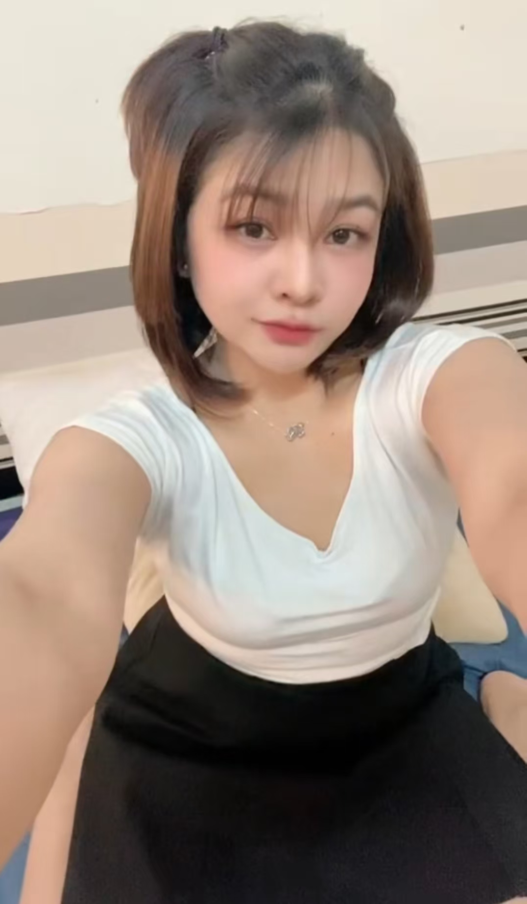 Escort Gallery Image