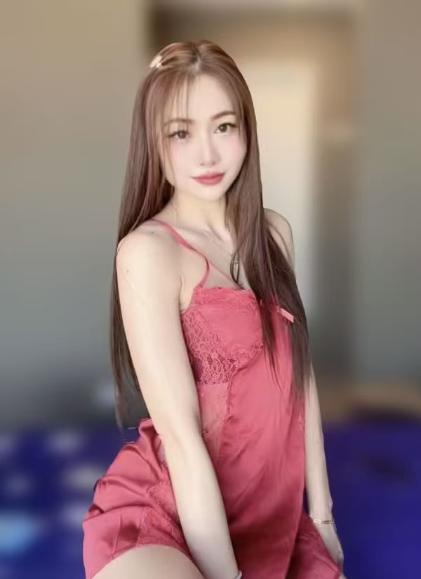 Escort Gallery Image