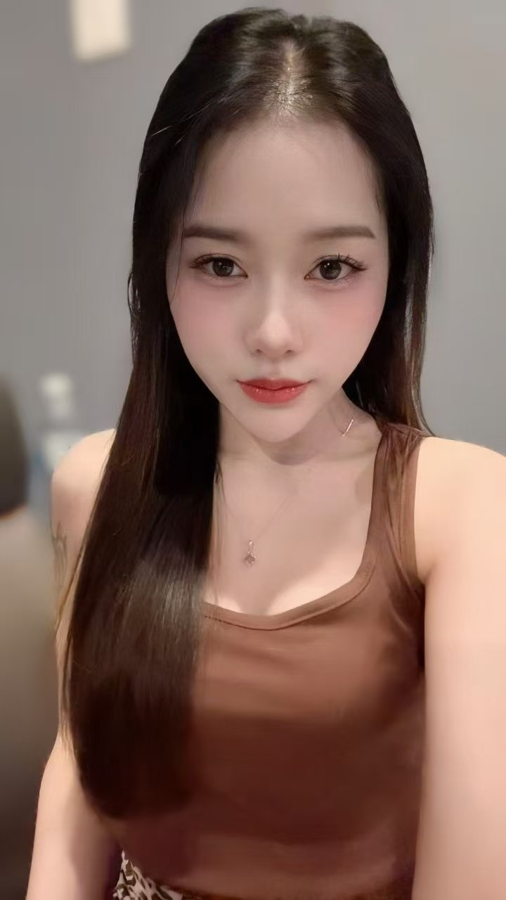 Escort Gallery Image