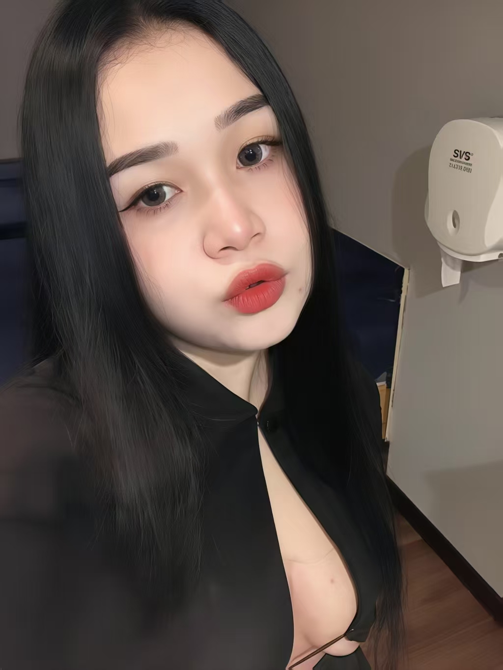 Escort Gallery Image