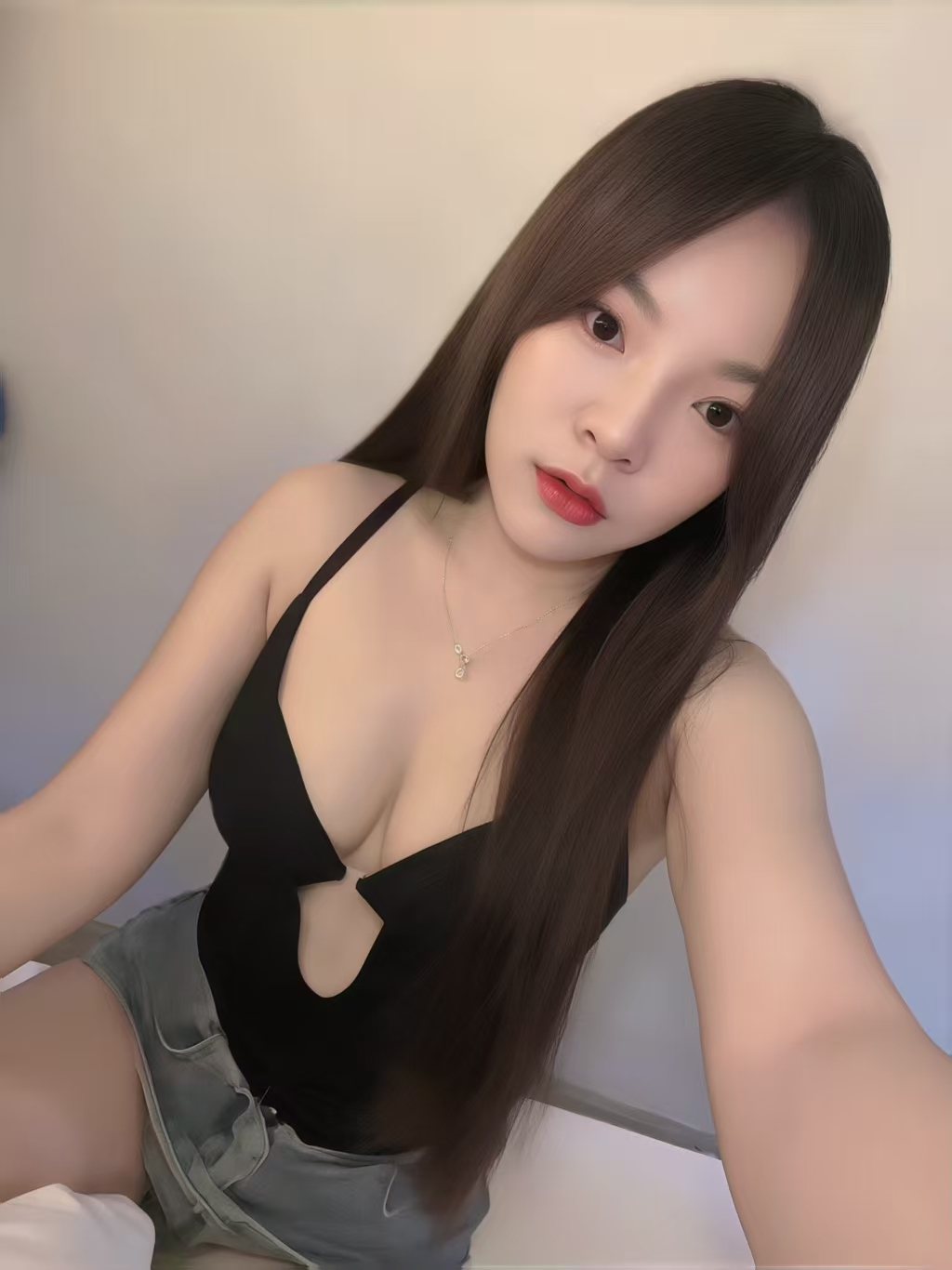 Escort Gallery Image