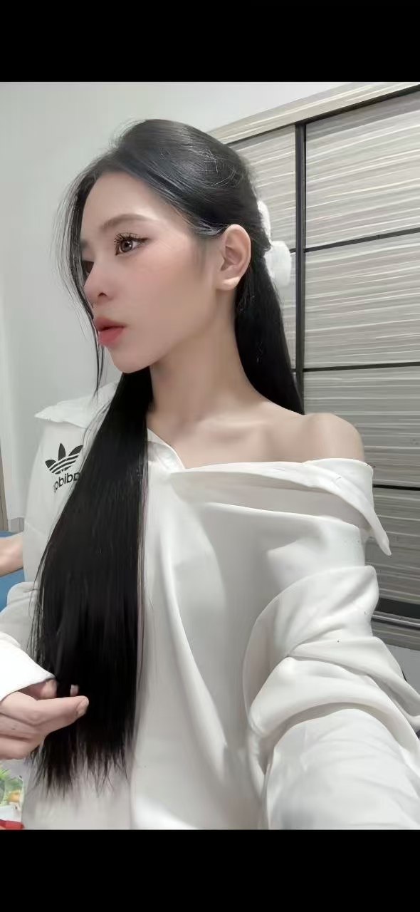 Escort Gallery Image