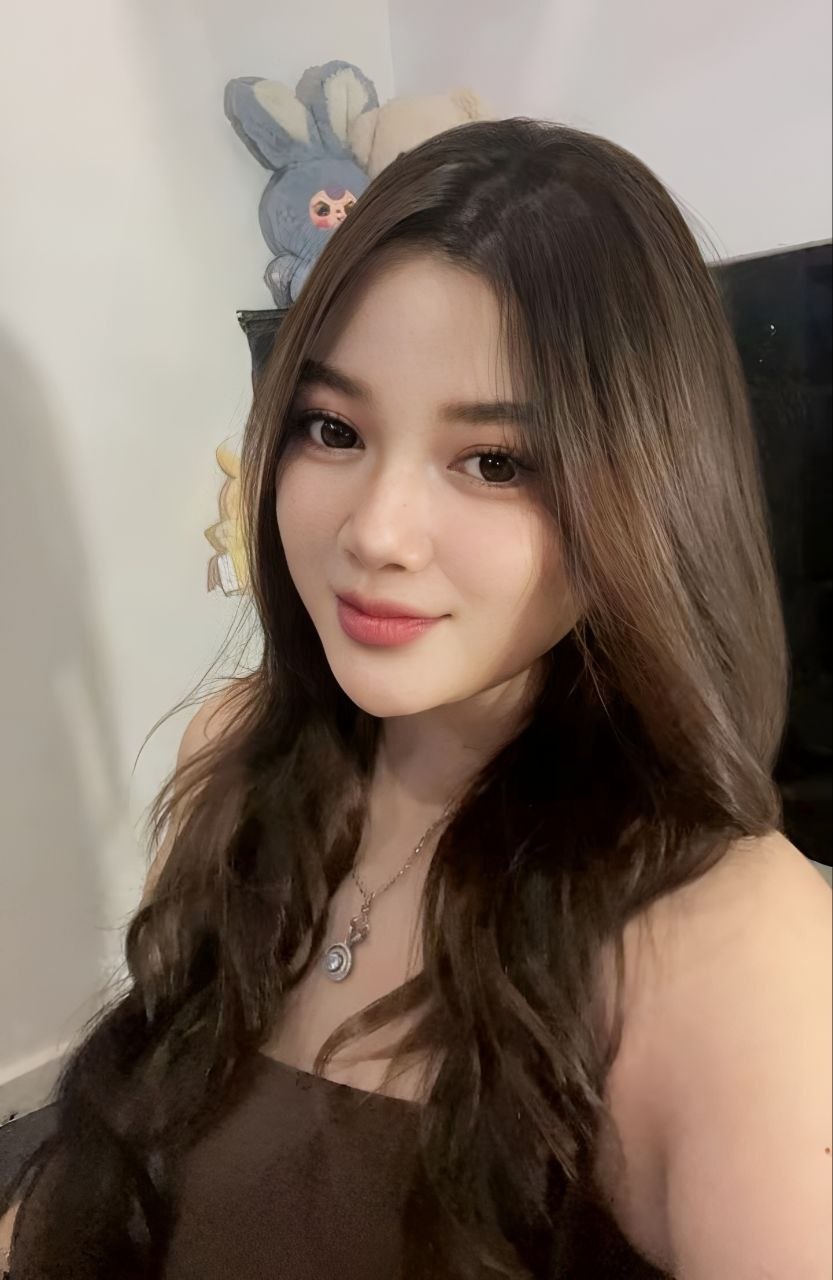 Escort Gallery Image