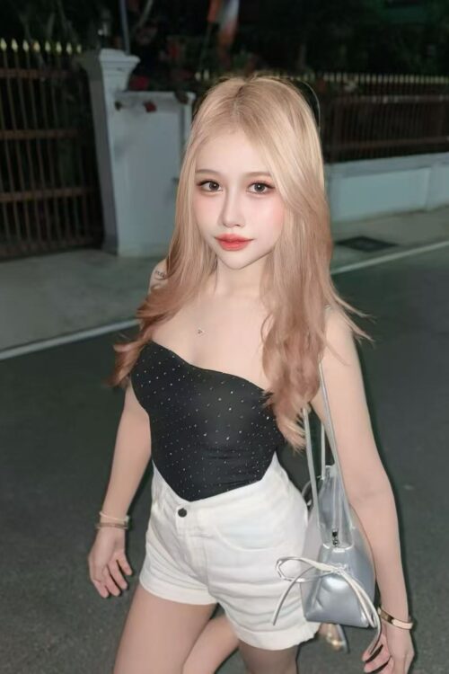 Escort Gallery Image