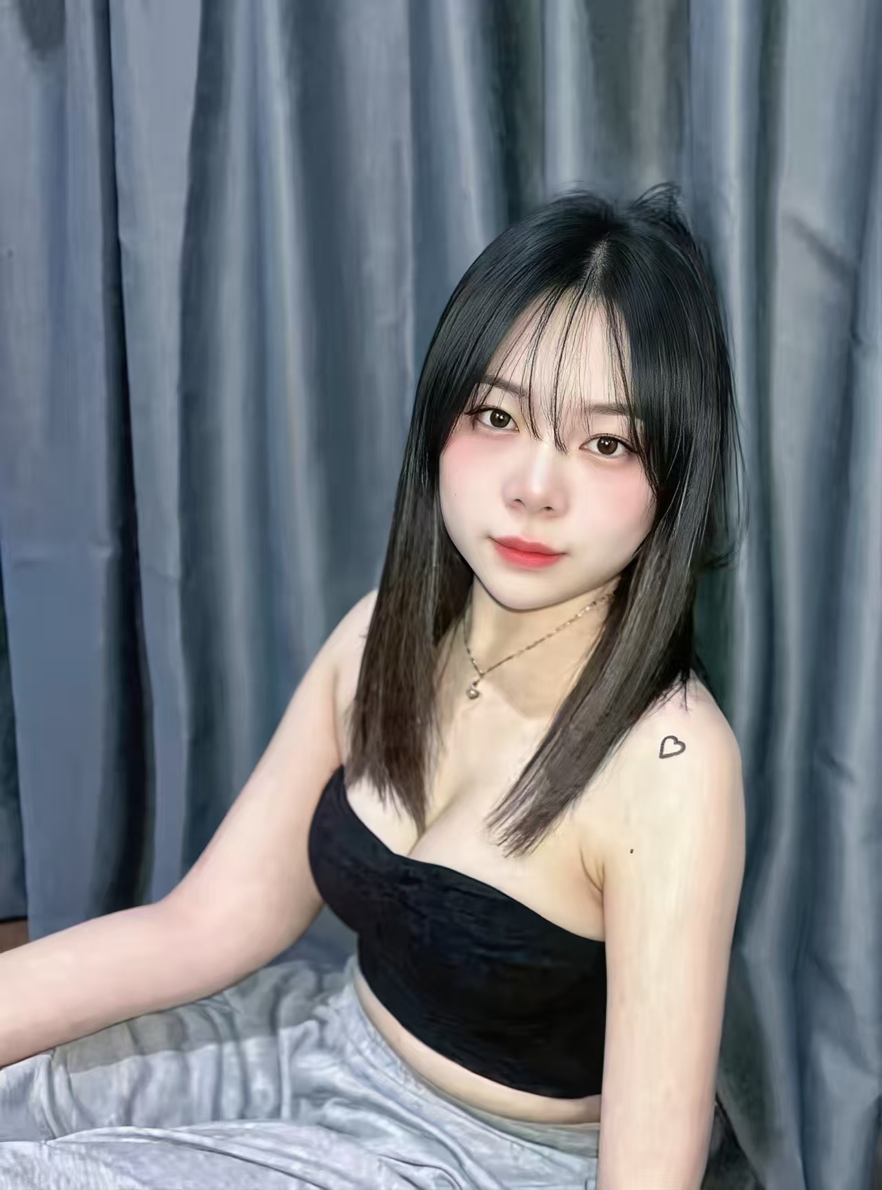 Escort Gallery Image