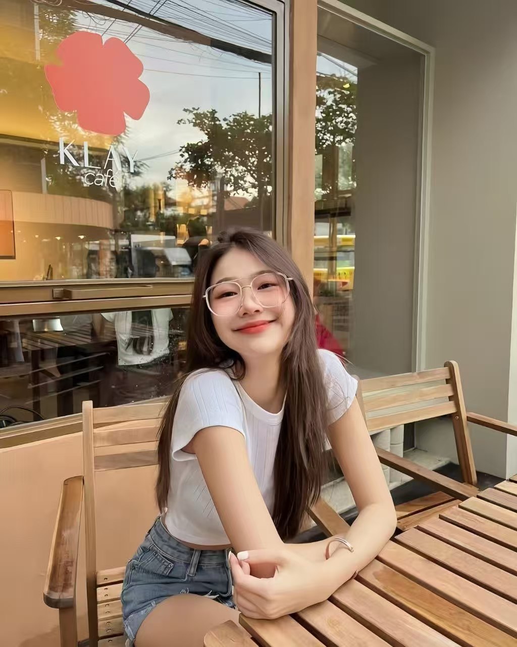 Escort Gallery Image