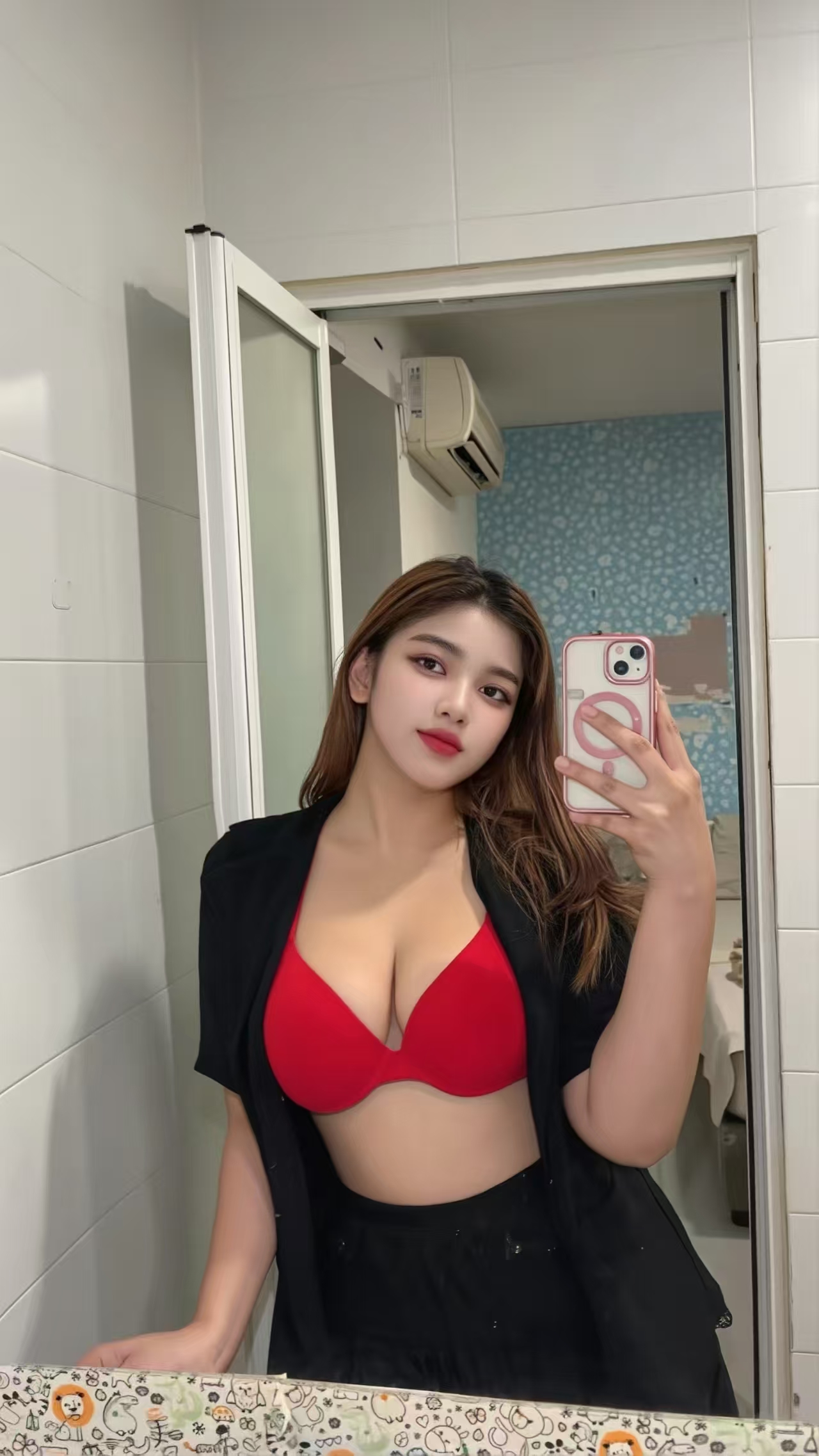 Escort Gallery Image