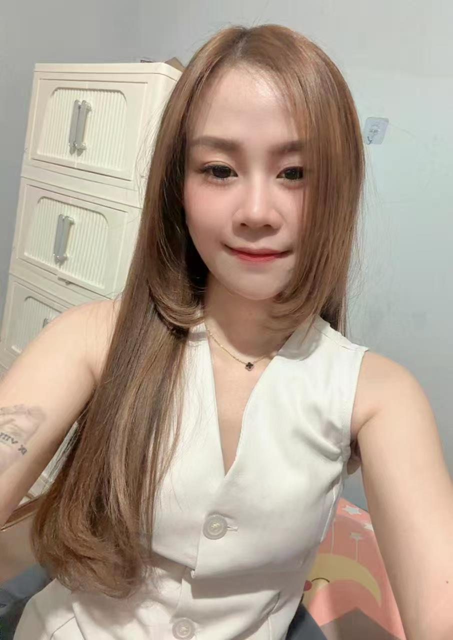 Escort Gallery Image