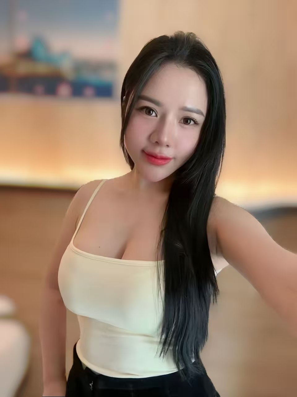 Escort Gallery Image