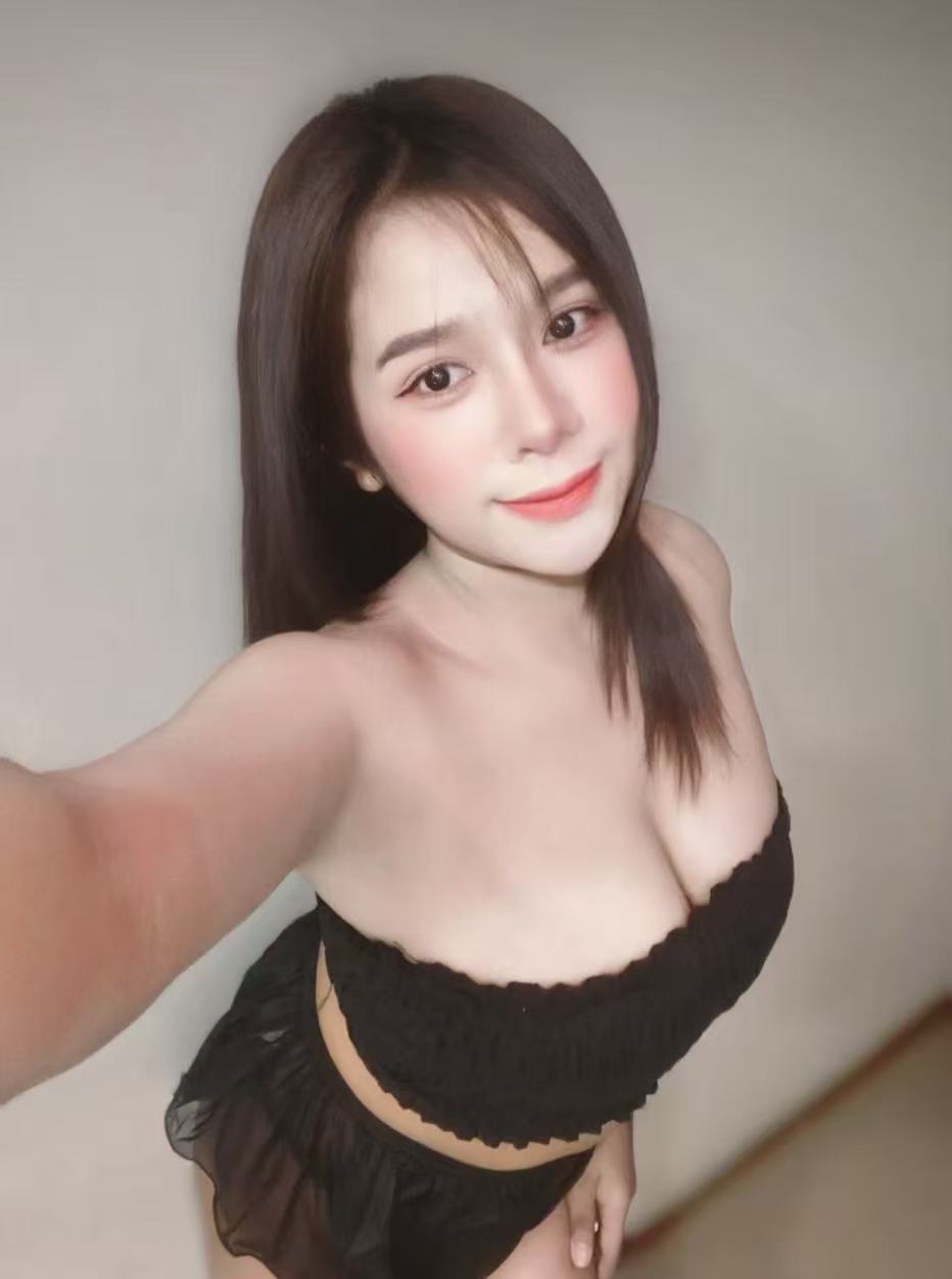 Escort Gallery Image