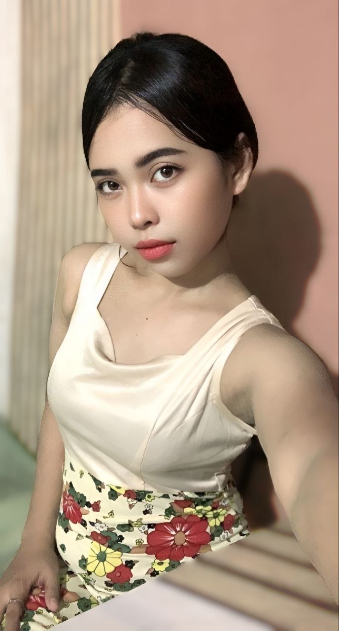Escort Gallery Image