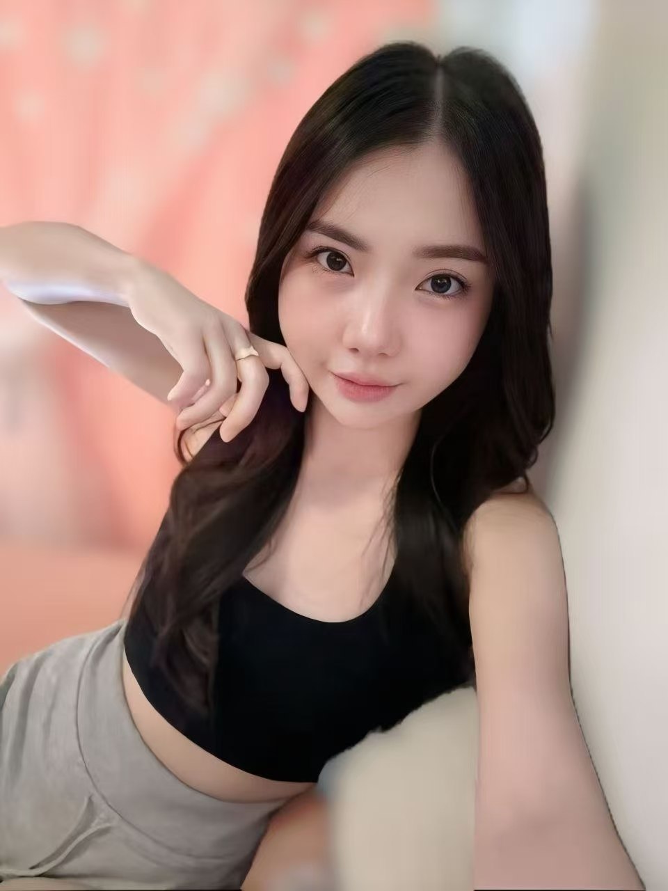 Escort Gallery Image