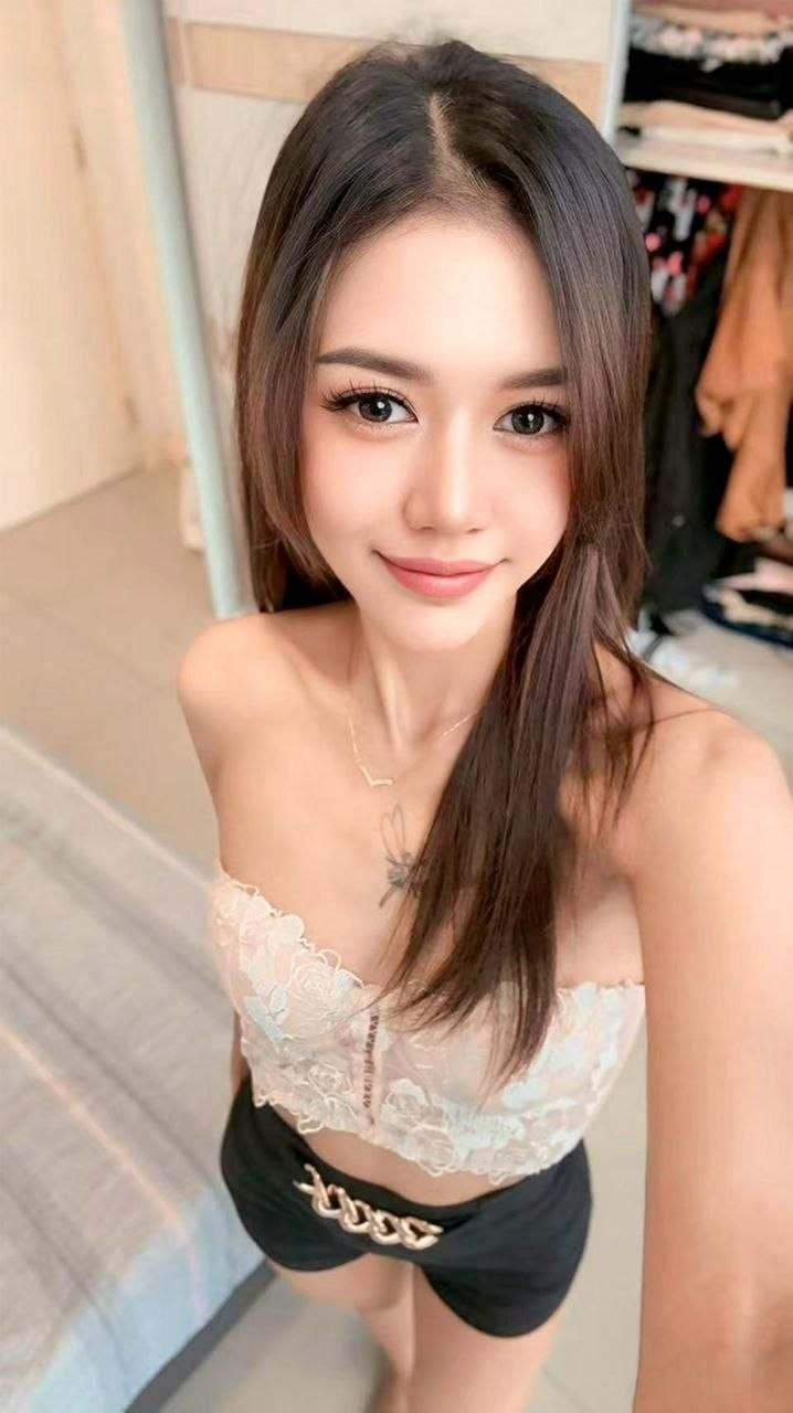 Escort Gallery Image