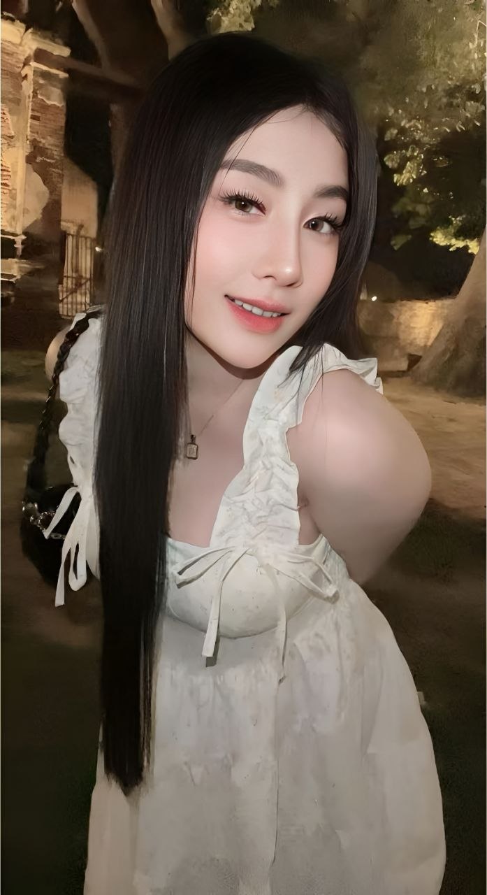 Escort Gallery Image