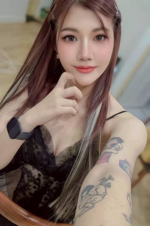 Escort Gallery Image